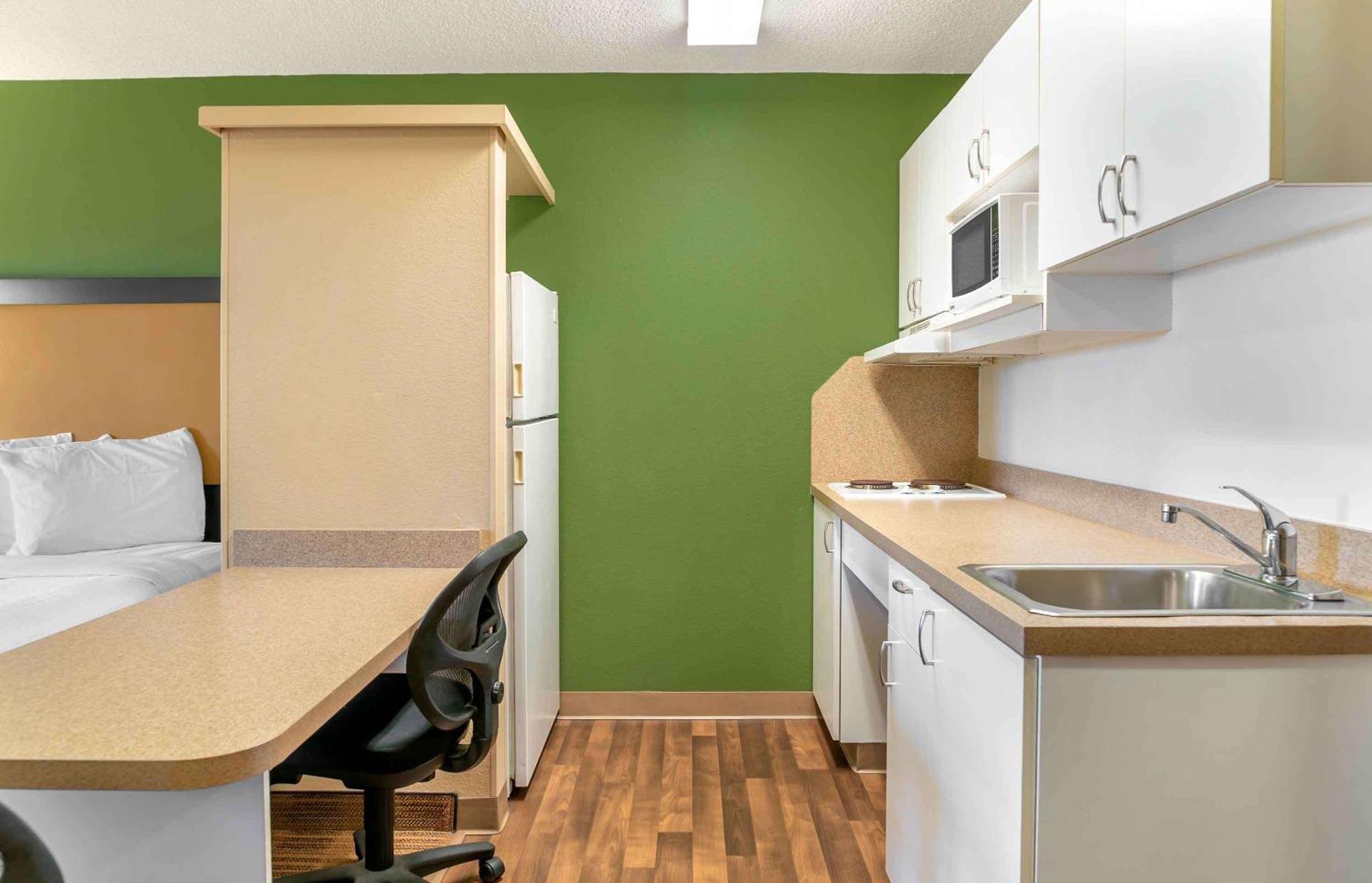 Extended Stay America Suites - Washington Dc Germantown Milestone Экстерьер фото