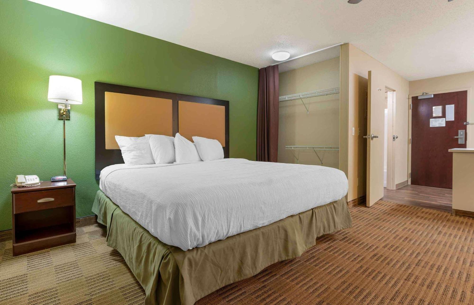 Extended Stay America Suites - Washington Dc Germantown Milestone Экстерьер фото