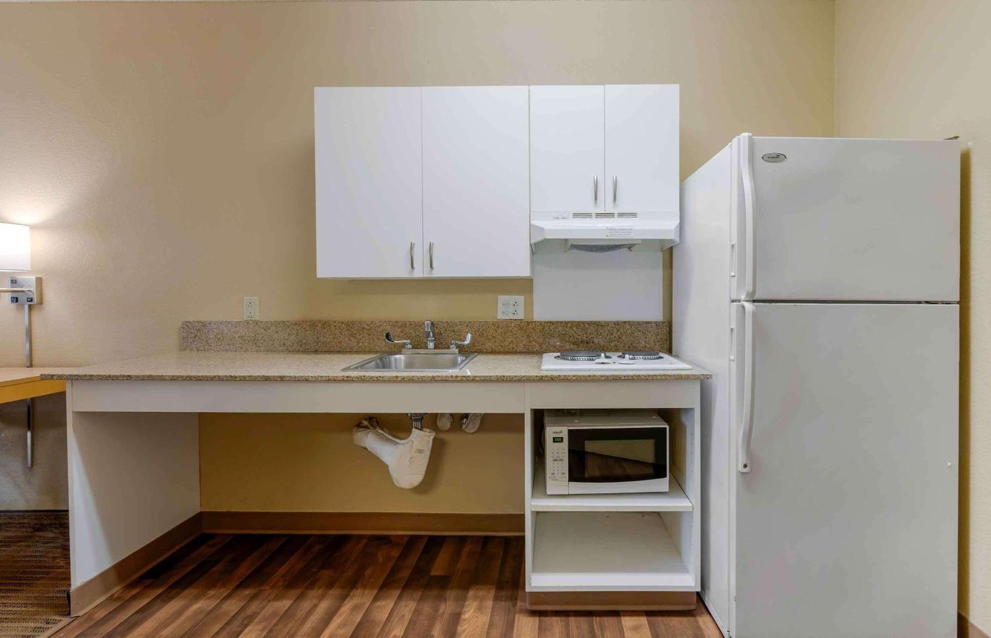Extended Stay America Suites - Washington Dc Germantown Milestone Экстерьер фото