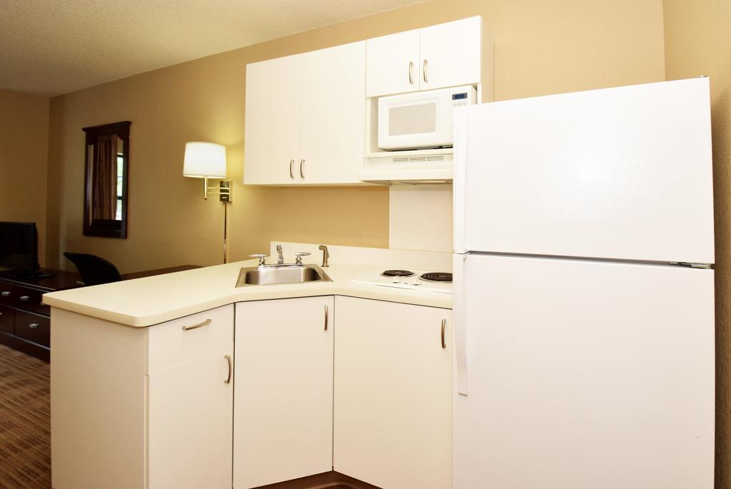 Extended Stay America Suites - Washington Dc Germantown Milestone Экстерьер фото